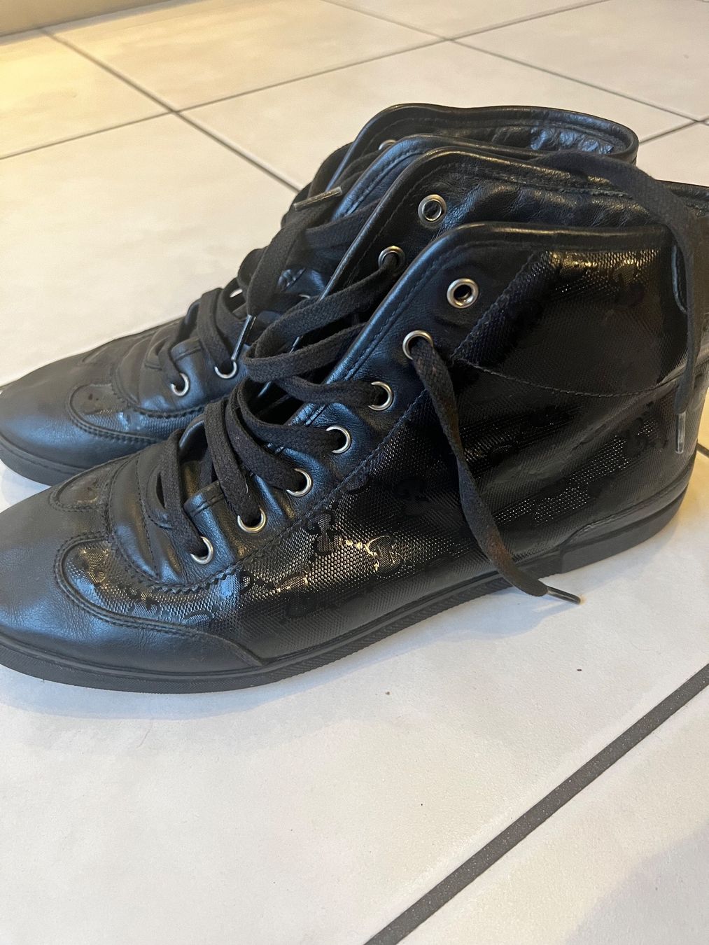 Gucci Chaussures femmes: Basket Gucci noir – D'occasion à Monthey par Joseph-29 1
