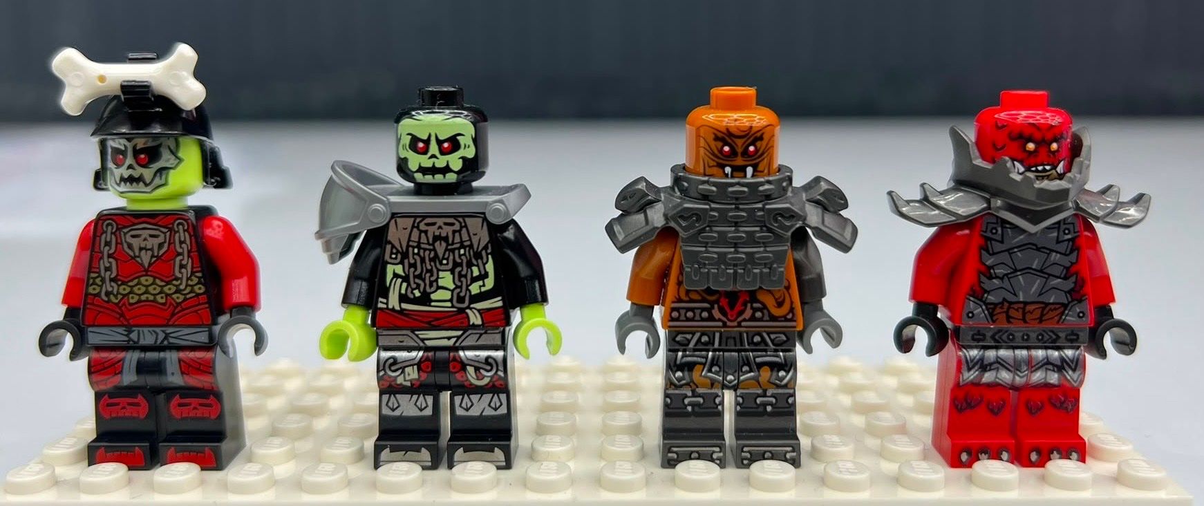 Lego Giocattoli: 4 Lego Ninjago Figuren – Usato da birrhard venduto da Nosara7