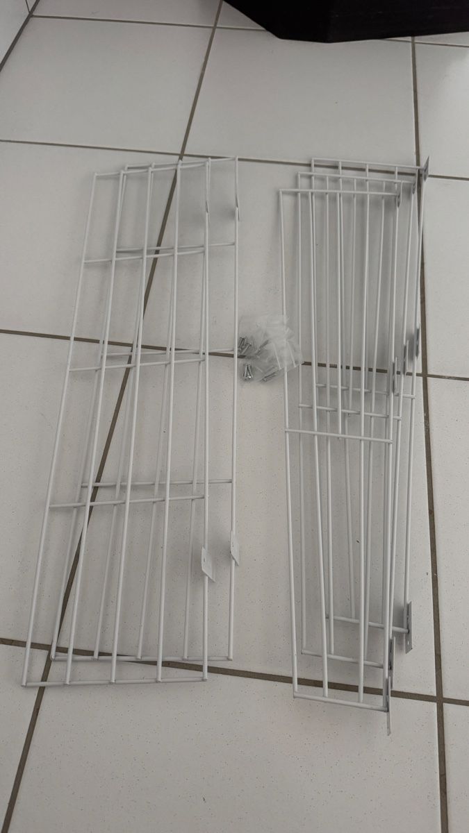 Trixie Gitter & Roste: Katzen-Fenstersicherungsgitter Set 5 Stk. – Neu (gemäss Beschreibung) aus St. Gallen von Fea_Li
