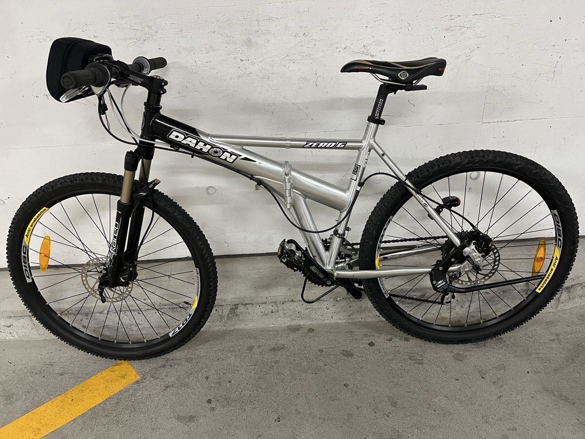 Dahon Biciclette: Dahon Klappvelo mit grossen Rädern – Usato da Zürich venduto da divertimento4