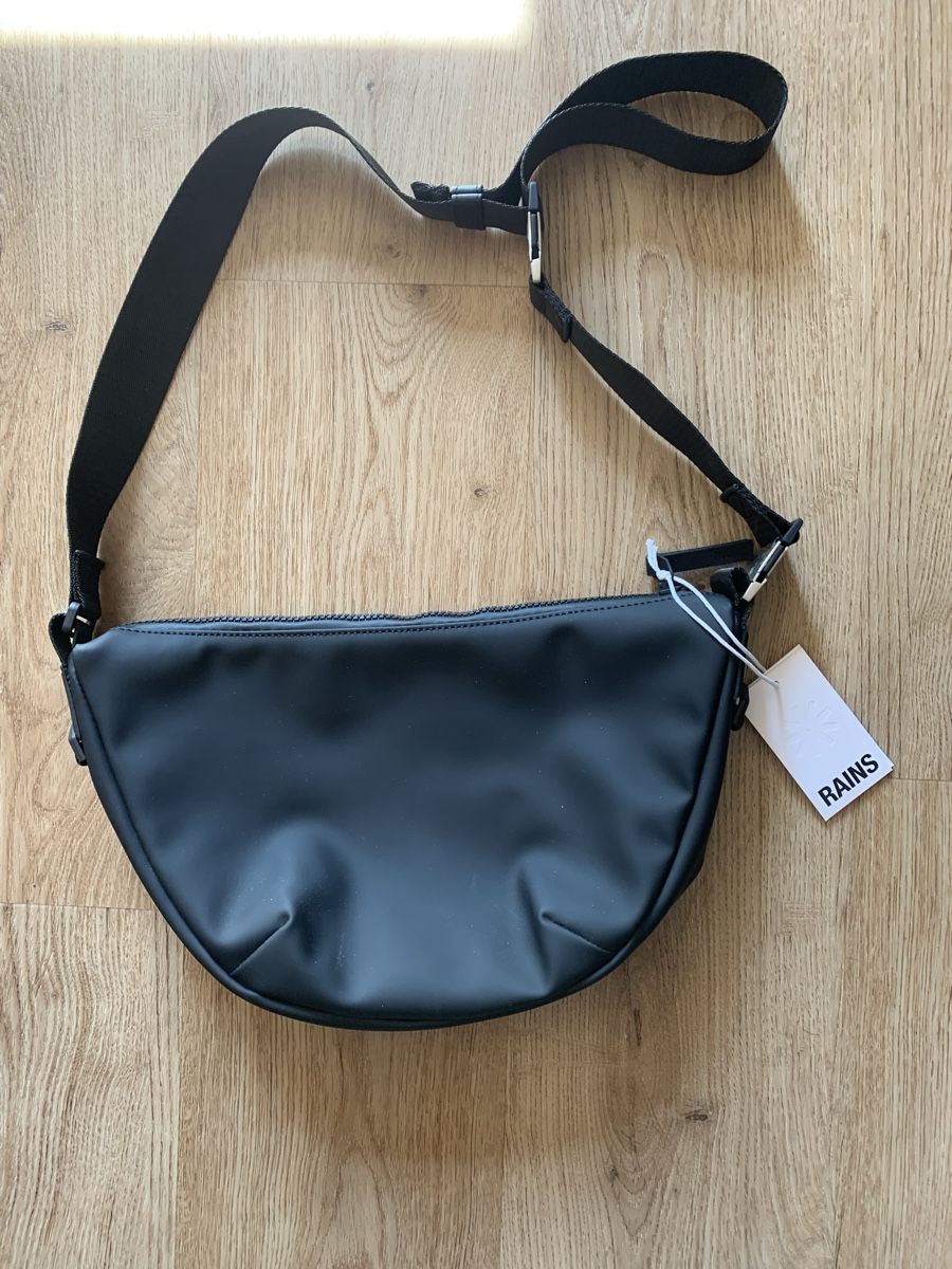 Rains Borse: Sac banane noir Rains – Nuovo e nell'imballaggio originale da Genève venduto da vic_s9c5