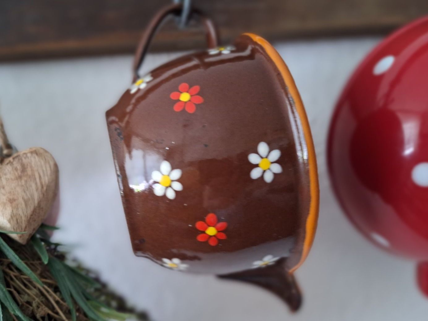 Caraffe: KLEINER KERAMIK KRUG MIT BLÜMCHEN – Usato da spreitenbach venduto da lumbalplatte 2