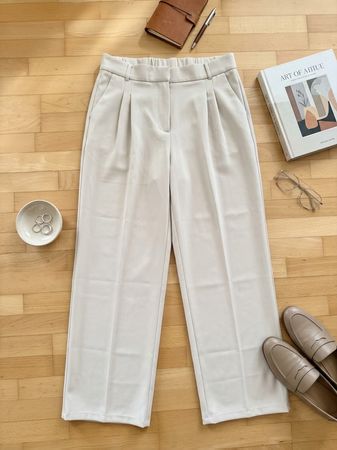 Gr46 Elegante Beige Bundfaltenhose (Weites Bein) – Neu