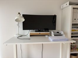 IKEA SKARSTA Schreibtisch höhenverstellbar 