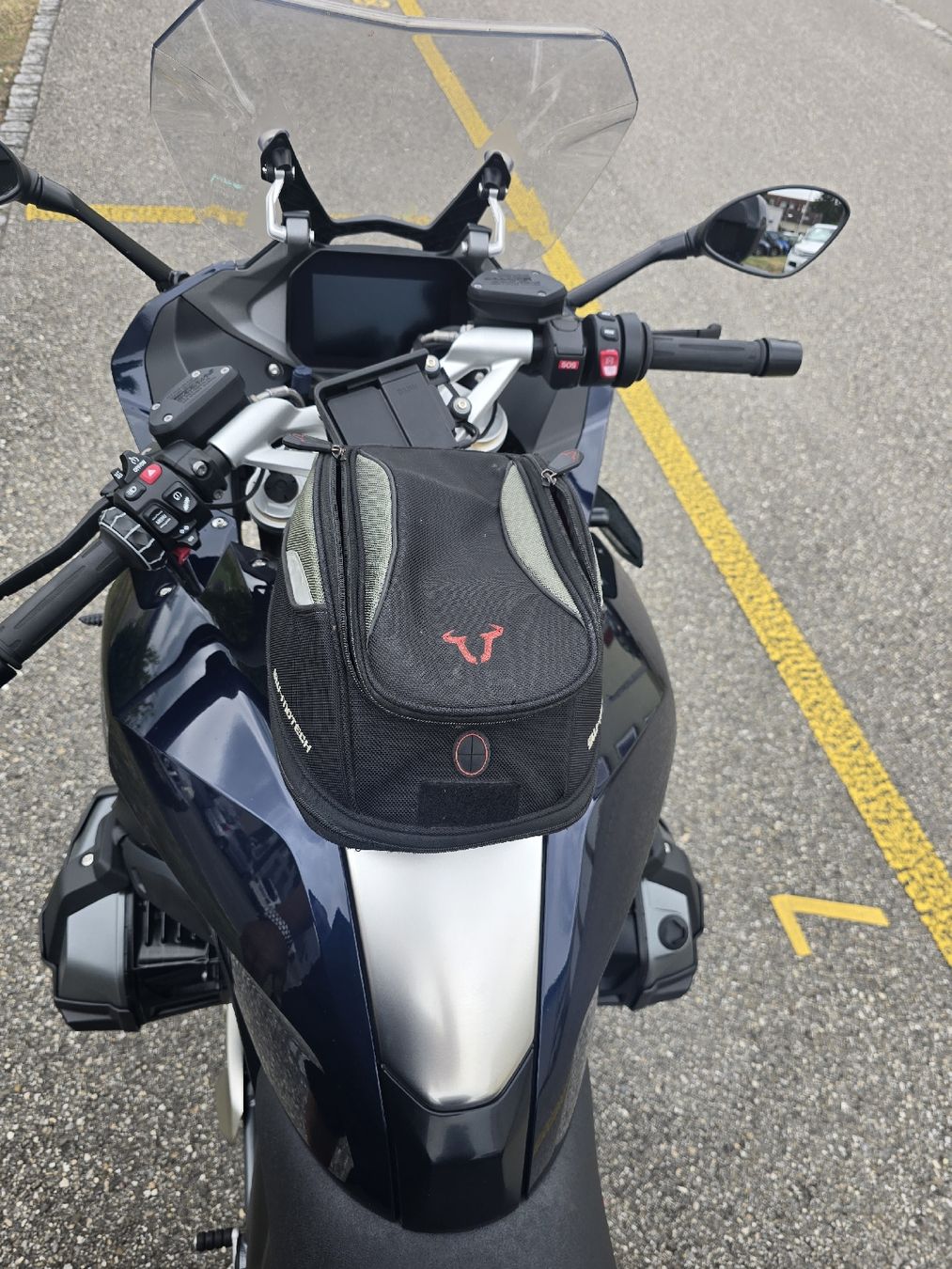 BMW Strasse: R Bmw 1250 Rs Gut zustand – Gebraucht aus Herzogenbuchsee von zor_6xph 7