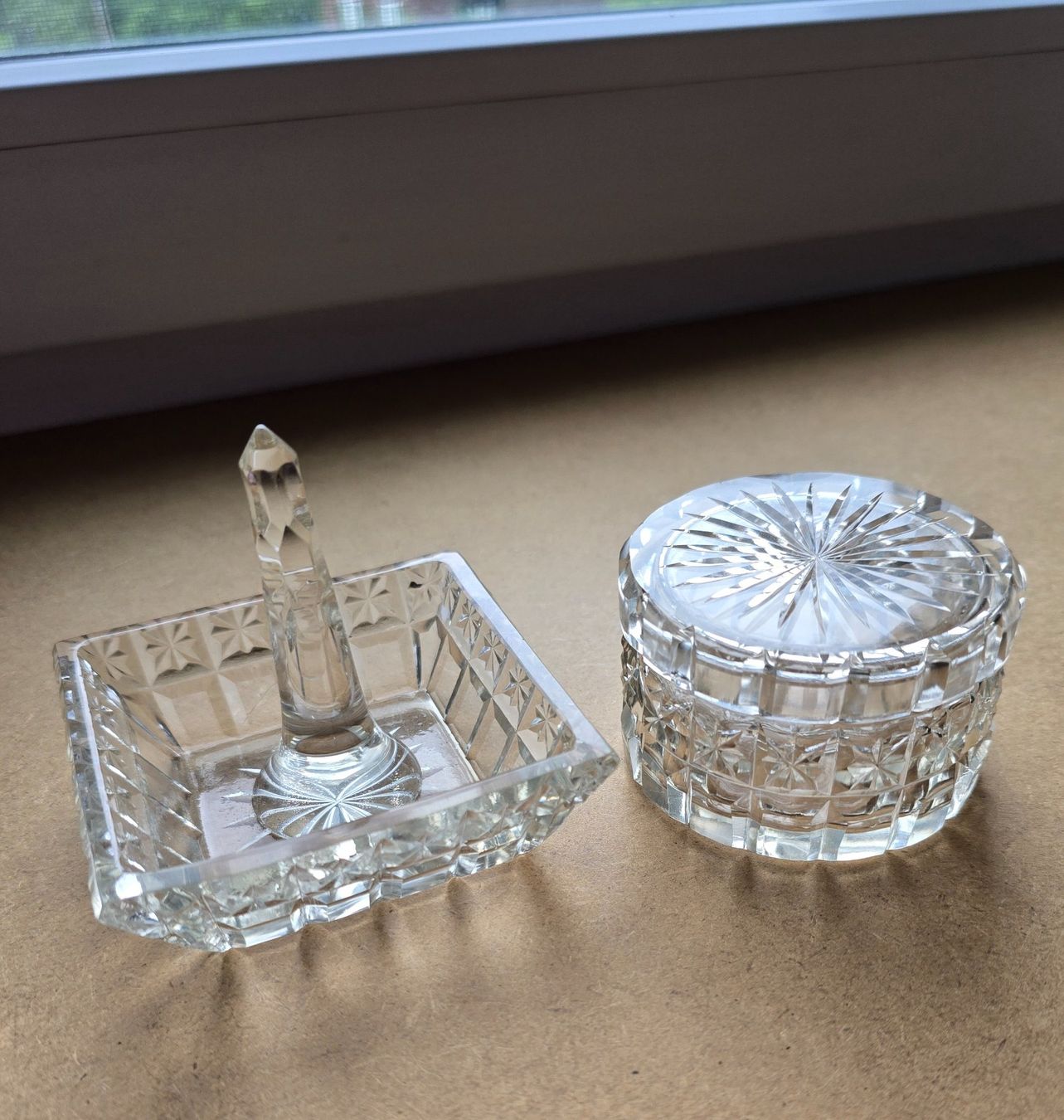 Bicchieri: Art Deco Ringhalter & Glasdose, antik – Usato da Rheinau venduto da MakalekaAloha