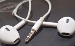 Écouteurs filaires Apple blanc avec prise jack 3.5mm
