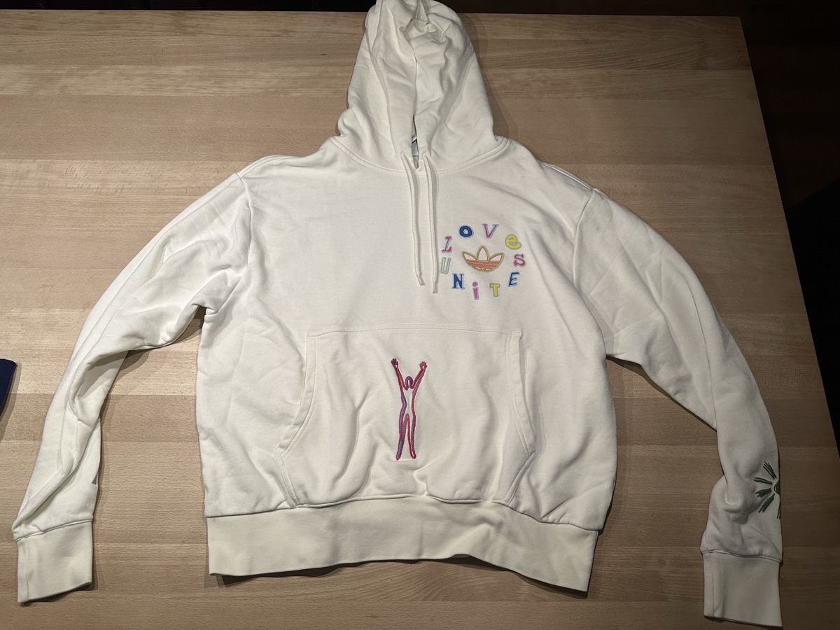 Adidas Pullover & Sweatshirts: Adidas Pullover – Gebraucht aus Ipsach von ale_v82h