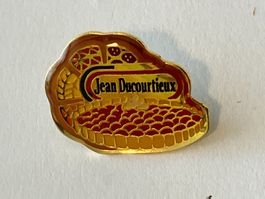 1 Pin Jean Ducourtieux