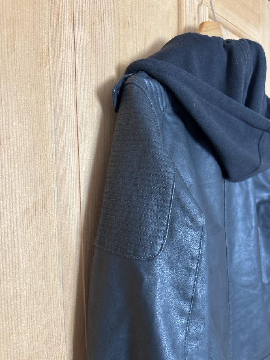 Giacche: Kunstlederjacke – Usato da Krattigen venduto da Landado 3