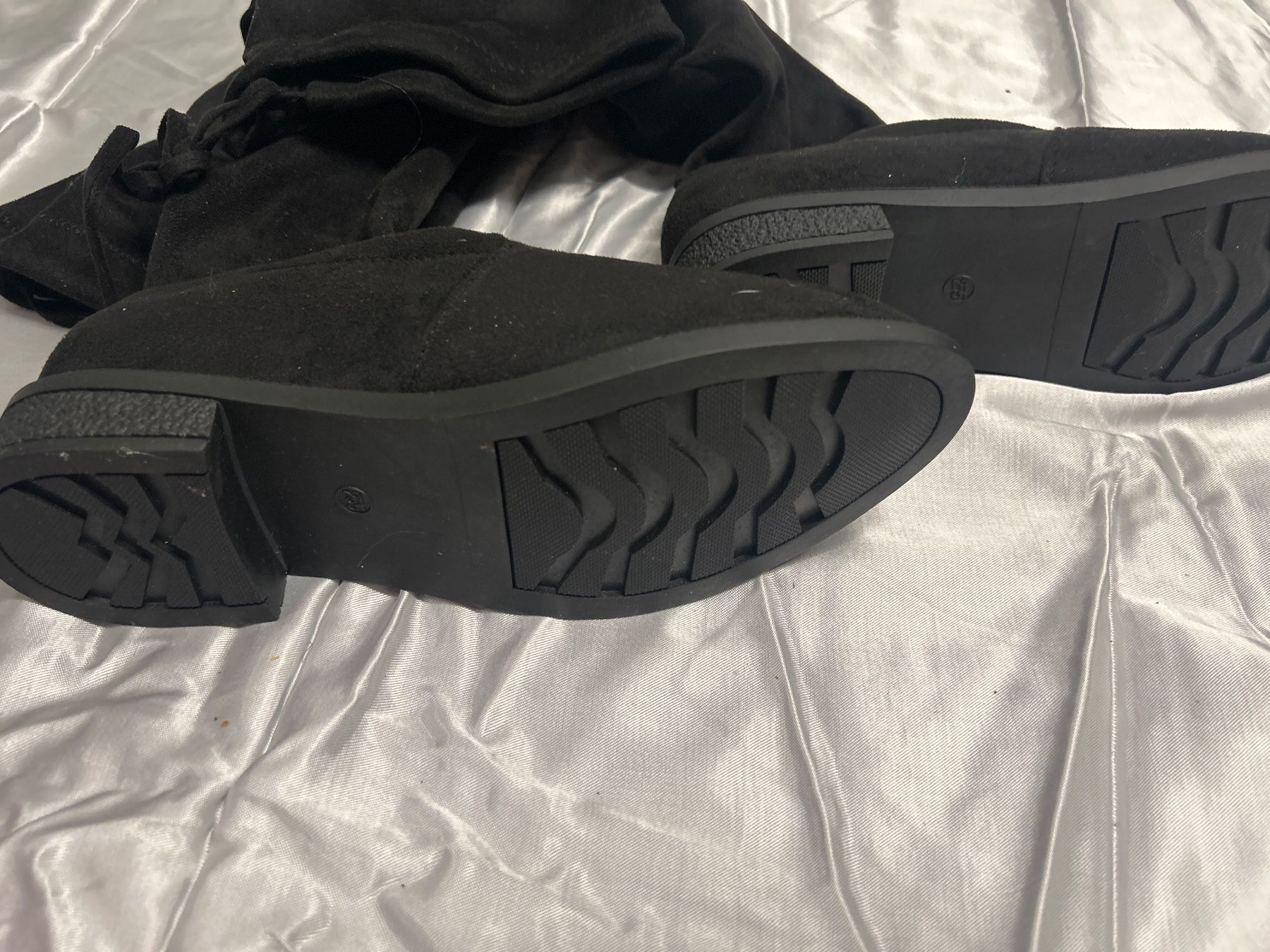 Scarpe da donna: Overknie Stiefel schwarz Neu Gr 40 – Nuovo e nell'imballaggio originale da Regensdorf venduto da Spyke55 2