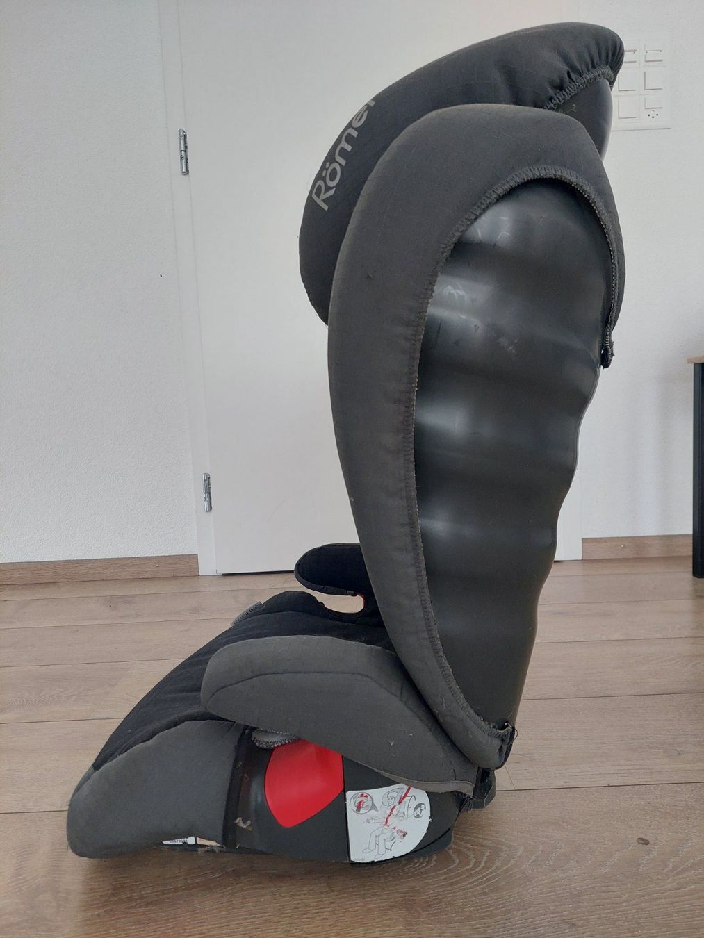 Britax Römer Seggiolini per auto: Kinderautositz – Usato da Flühli LU venduto da Bikeboy2 1