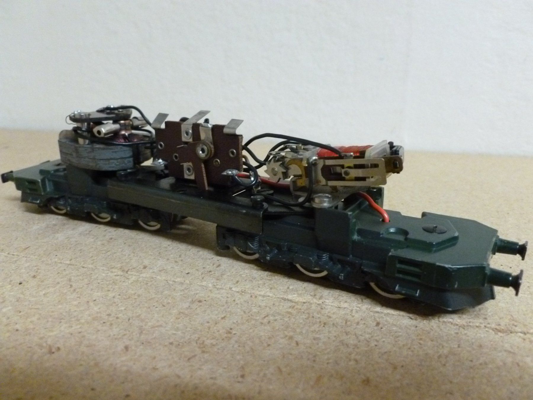 Hag Modellini di ferrovie: Hag Ae 6/6, Version 2, Fahrgestell – Usato da Oberbipp venduto da Vifu 1