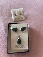 Schmuck für Ohren und Kette