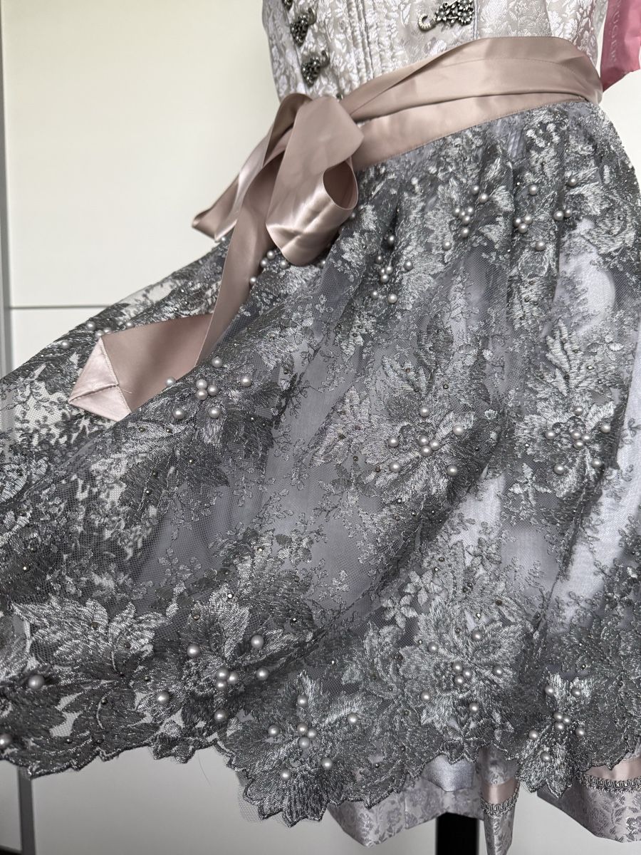Krüger Vestiti: Wunderschönes Krüger Dirndl in Gr. 38 / neu! – Nuovo e nell'imballaggio originale da Olten venduto da ale_nb2x 8