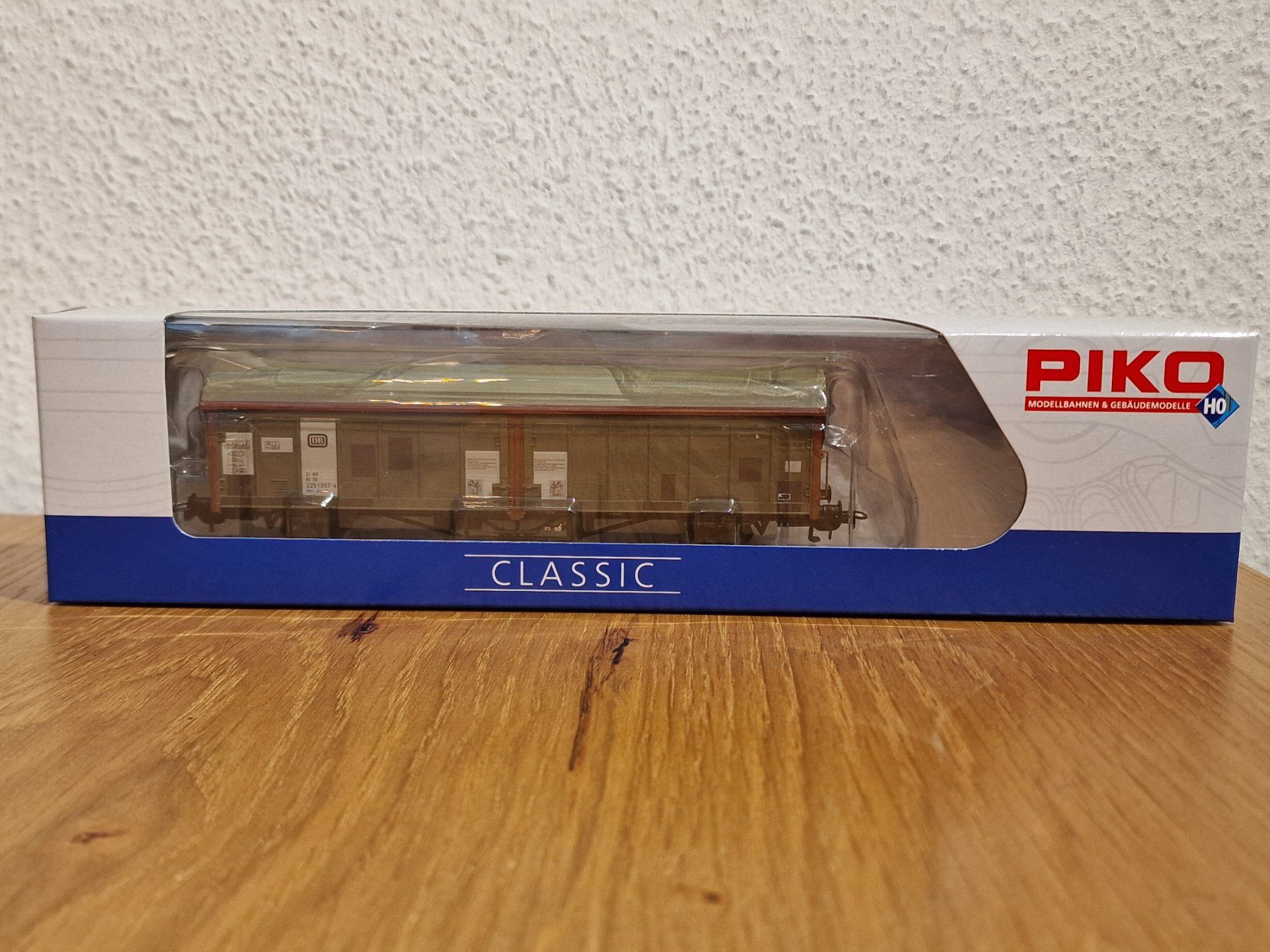 Piko Modelleisenbahnen: DB Schiebewandwagen H0 – Neu und originalverpackt aus Matten b. Interlaken von lor_hr9w 5