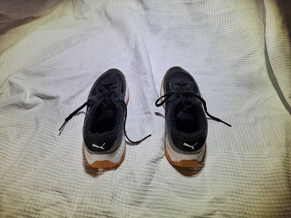 Chaussures garçon: Puma Turnschuhe Gr. 34 – D'occasion à Greifensee par Timerons 1