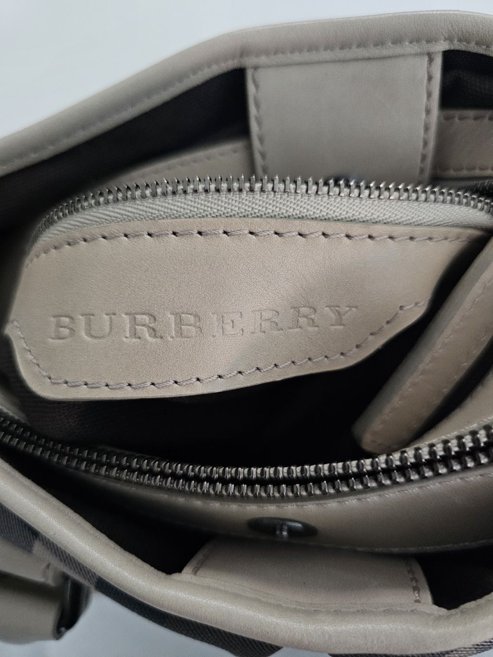 Burberry Taschen für Damen: original burberry smoke trench tote – Neu (gemäss Beschreibung) aus bellinzona von zeus6535 4