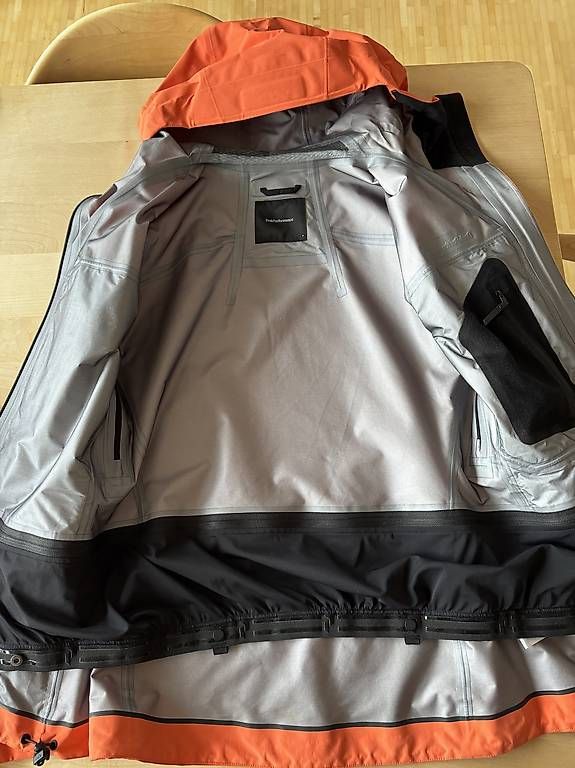 Peak Performance Completi, tute sportive e funzionali: Skianzug Damen Peak Performance – Usato da Stans venduto da ele_gp8z 4