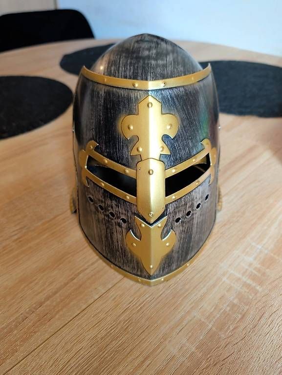 Caschi & visiere: Casque médiéval décoratif – Usato da Bulle venduto da EllaFamily