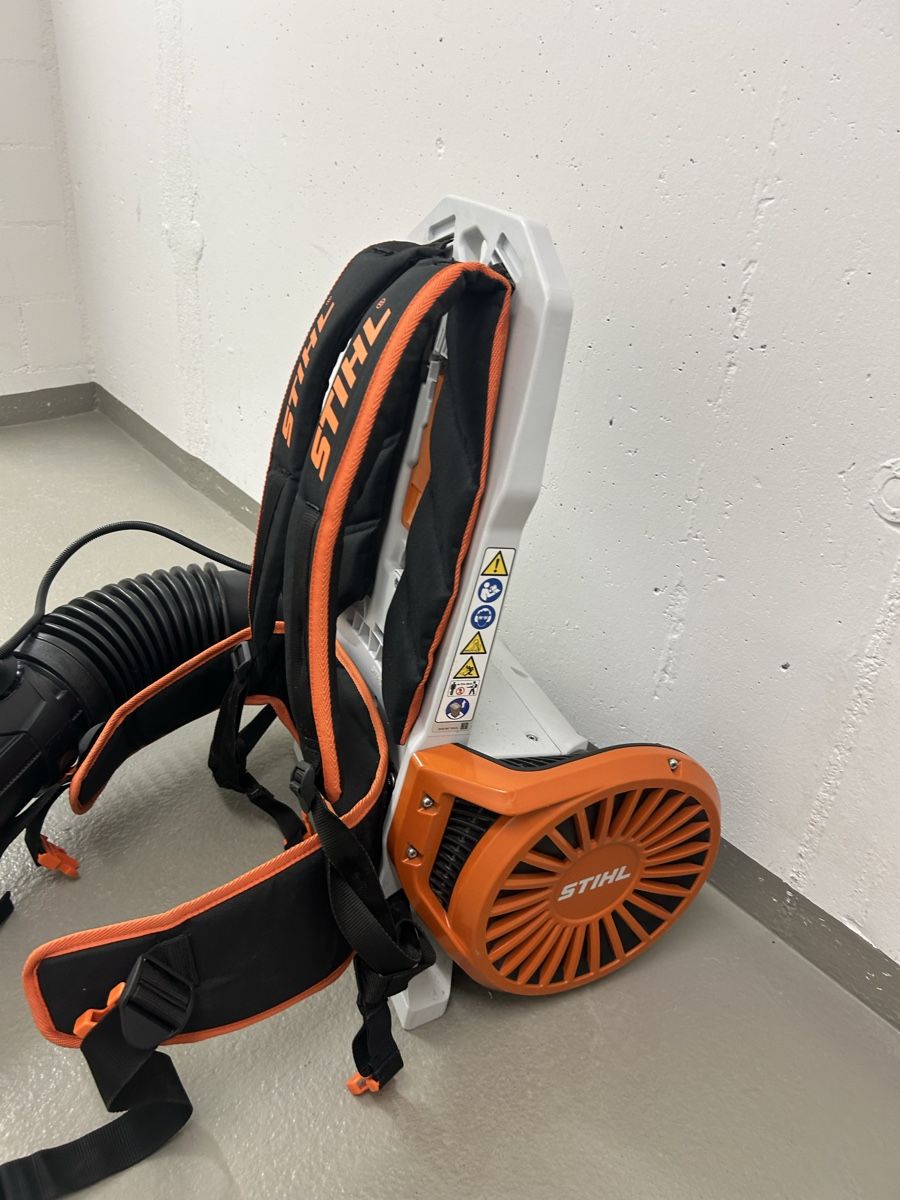 Stihl Aspirateurs & souffleurs à feuilles: STIHL Laubbläser Rückentragbar – Défectueux à Rothrist par Miri_sm6 4