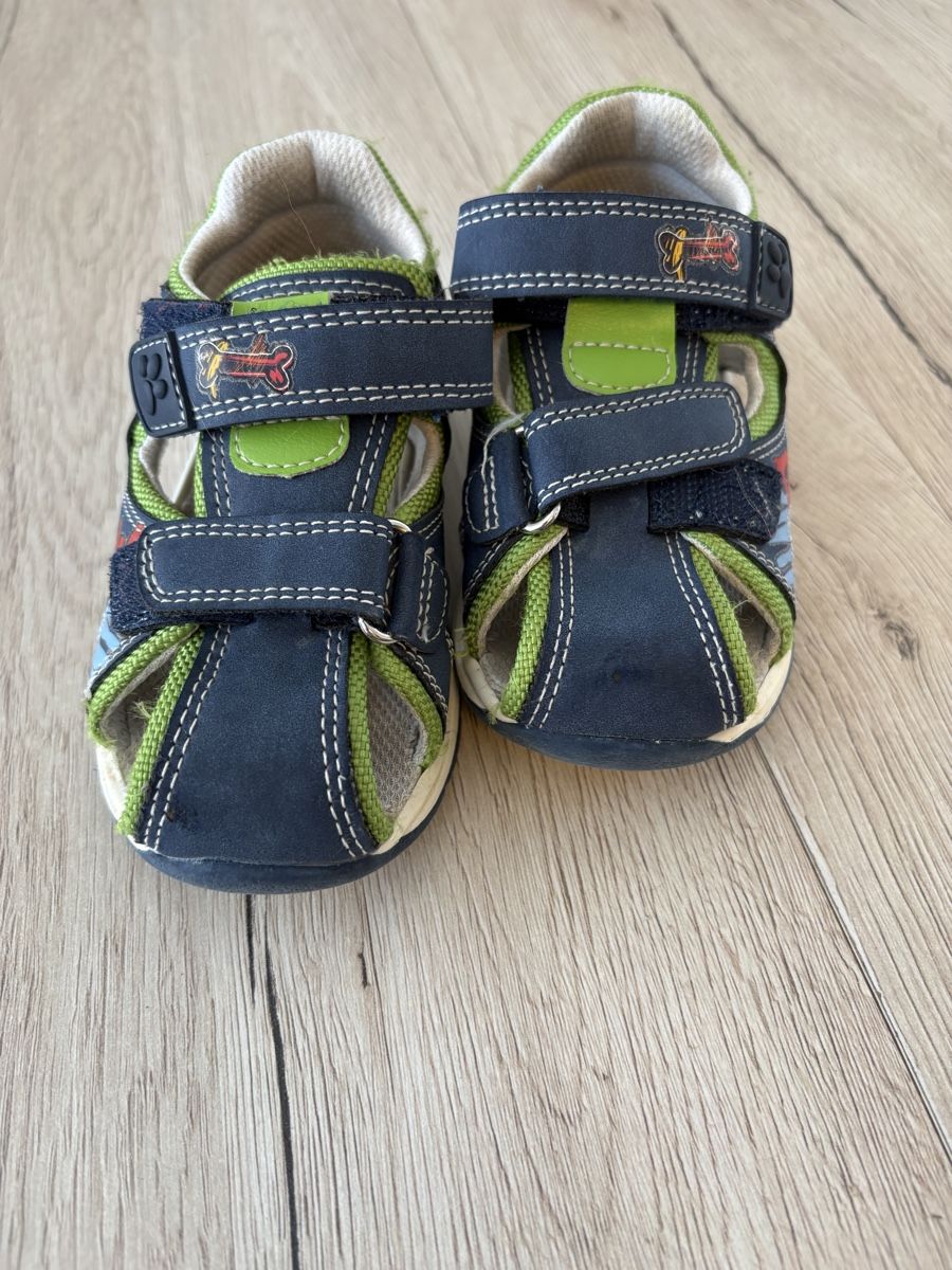 Scarpe per ragazzi: Sandale Grösse 24 – Usato da Greifensee venduto da Dany1989