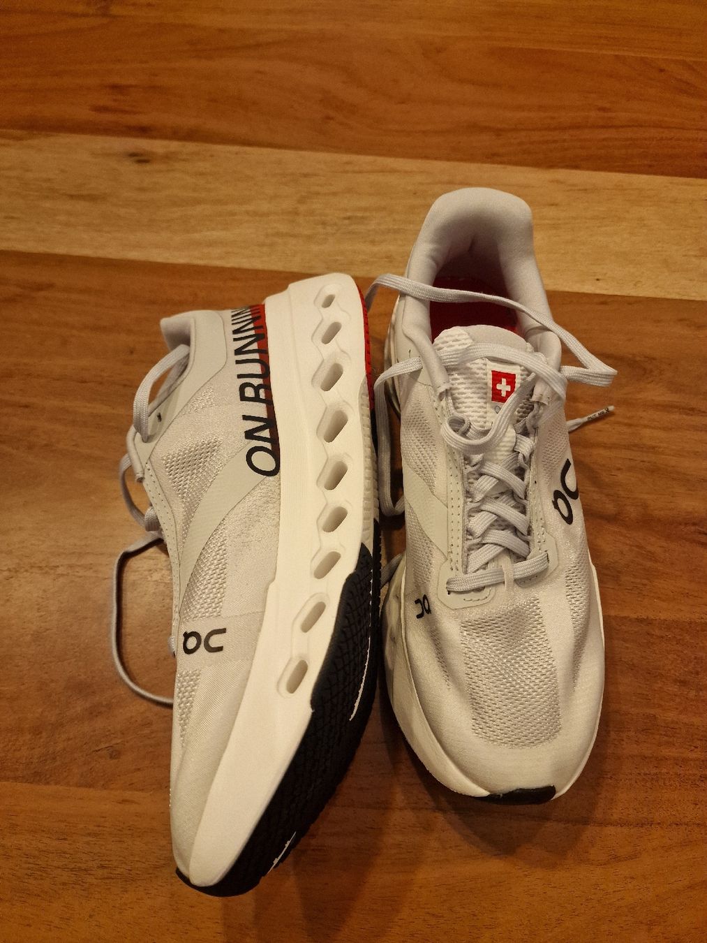 On Scarpe da donna: Laufschuhe ON Cloudsurfer Next EU 38 Olympisches Model – Usato da Lantsch/Lenz venduto da ser_lln6 1