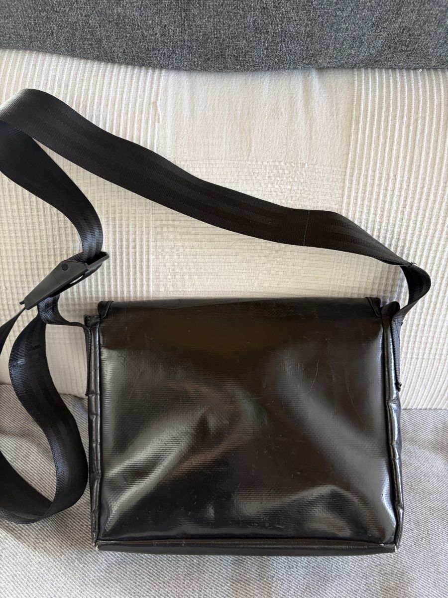 Freitag Taschen: Freitag Lassie total black – Gebraucht aus Breno von frency82 1
