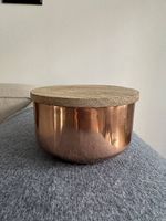 Dekorative Kupferschale mit Holzdeckel
