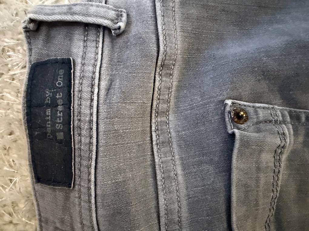Jeans: Street One Jeans, Gr. 28 – Usato da Hägglingen venduto da KarinK 1