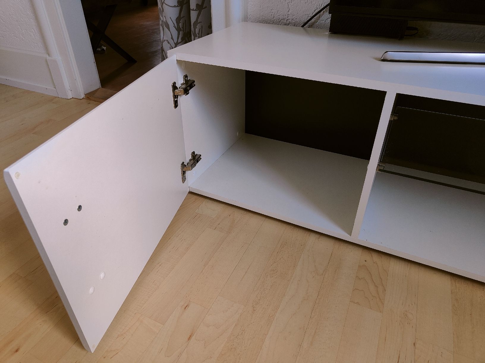 Mobili TV: TV-Möbel Hochglanz – Usato da Malters venduto da leif 4