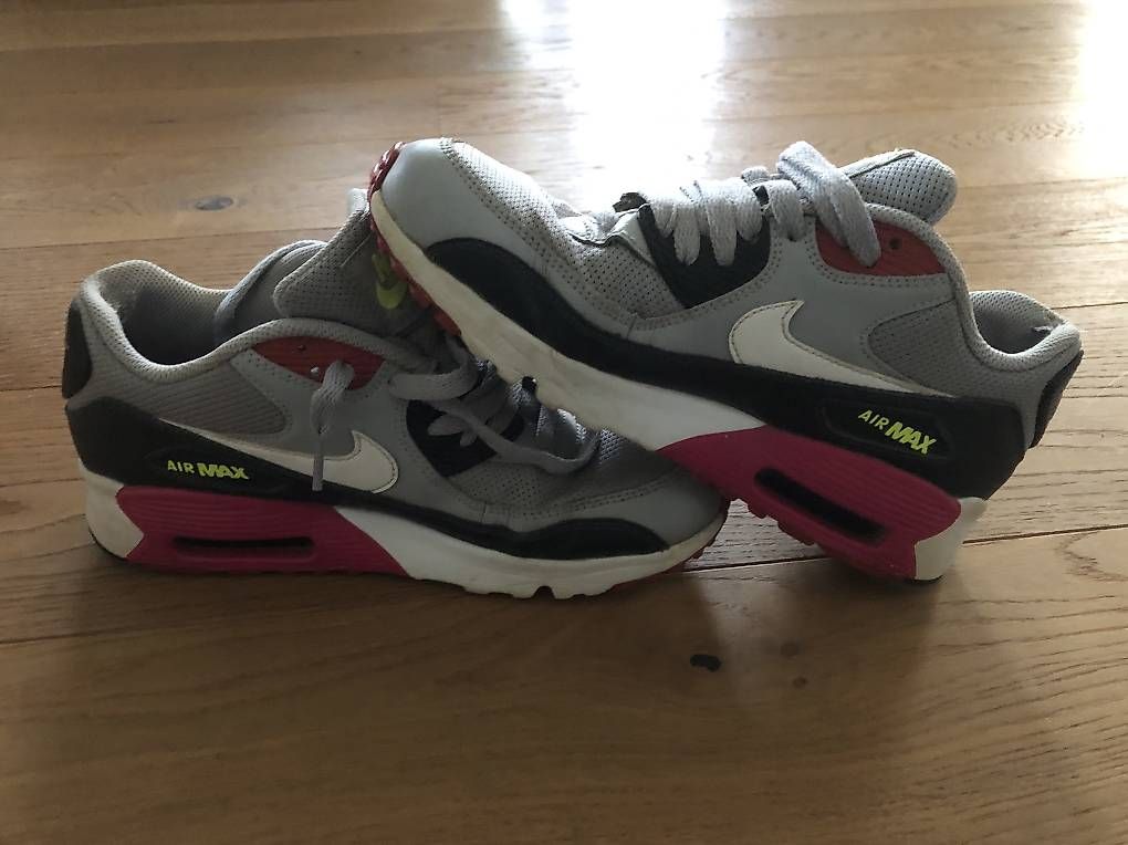Scarpe da donna: Nike Air Max 90 – Usato da Effretikon venduto da mausi212