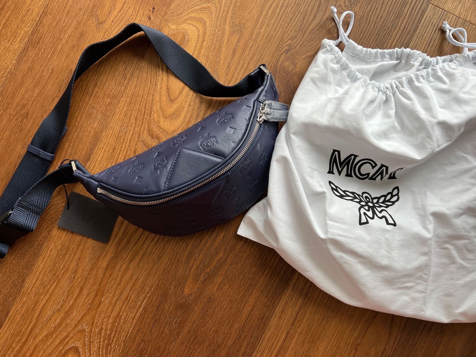 Mcm Borse: MCM Limitierte wunderschöne Bauchtasche 2020 NEU + Original – Nuovo e nell'imballaggio originale da Galgenen venduto da rub_f6kh