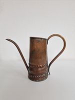 Antike kleine Giesskanne aus Kupfer mit Patina