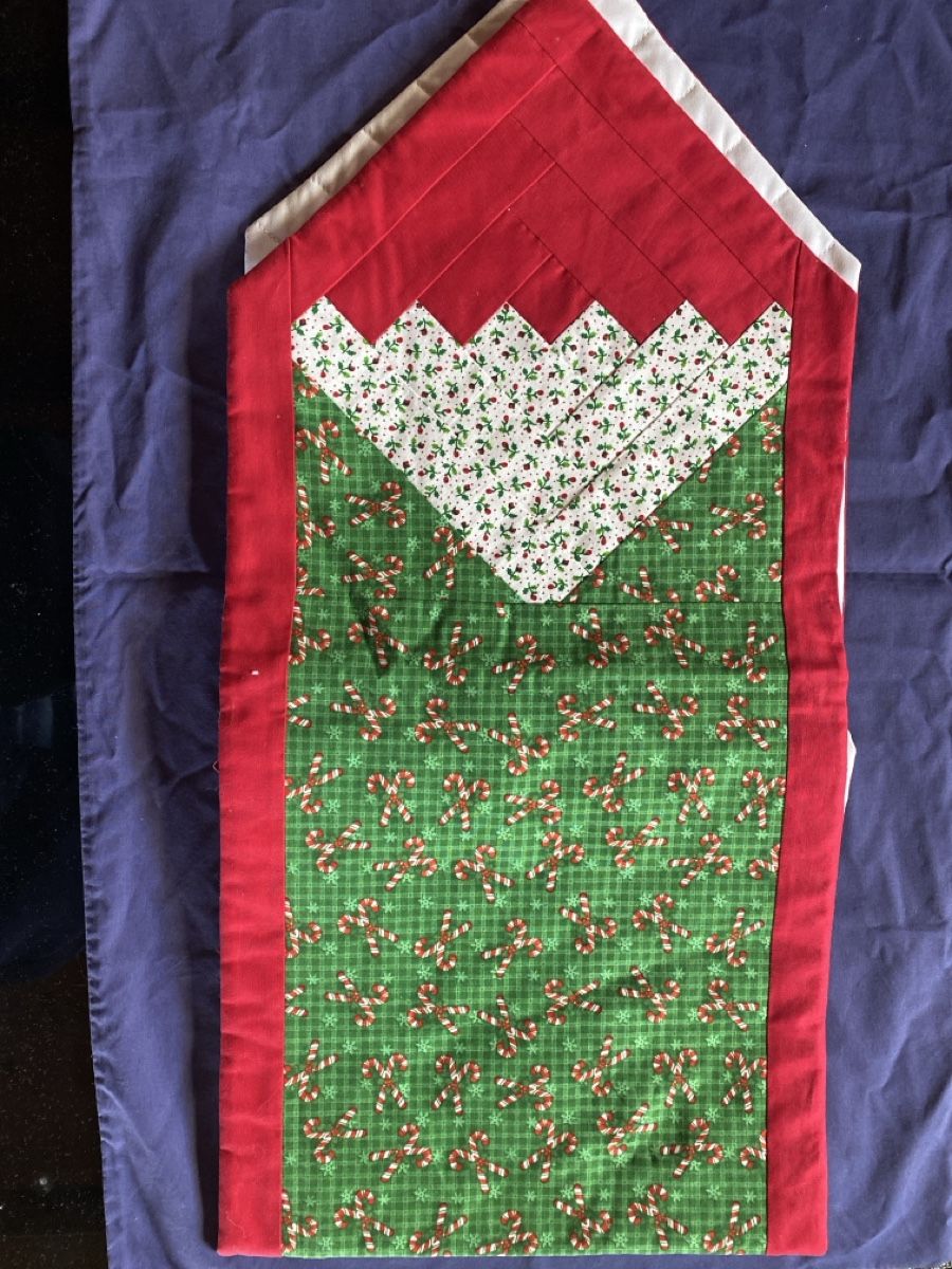 Alle Dekorationen: Festive Holiday Christmas Table Runner – Neu und originalverpackt aus Buttikon SZ von Maxwelltime