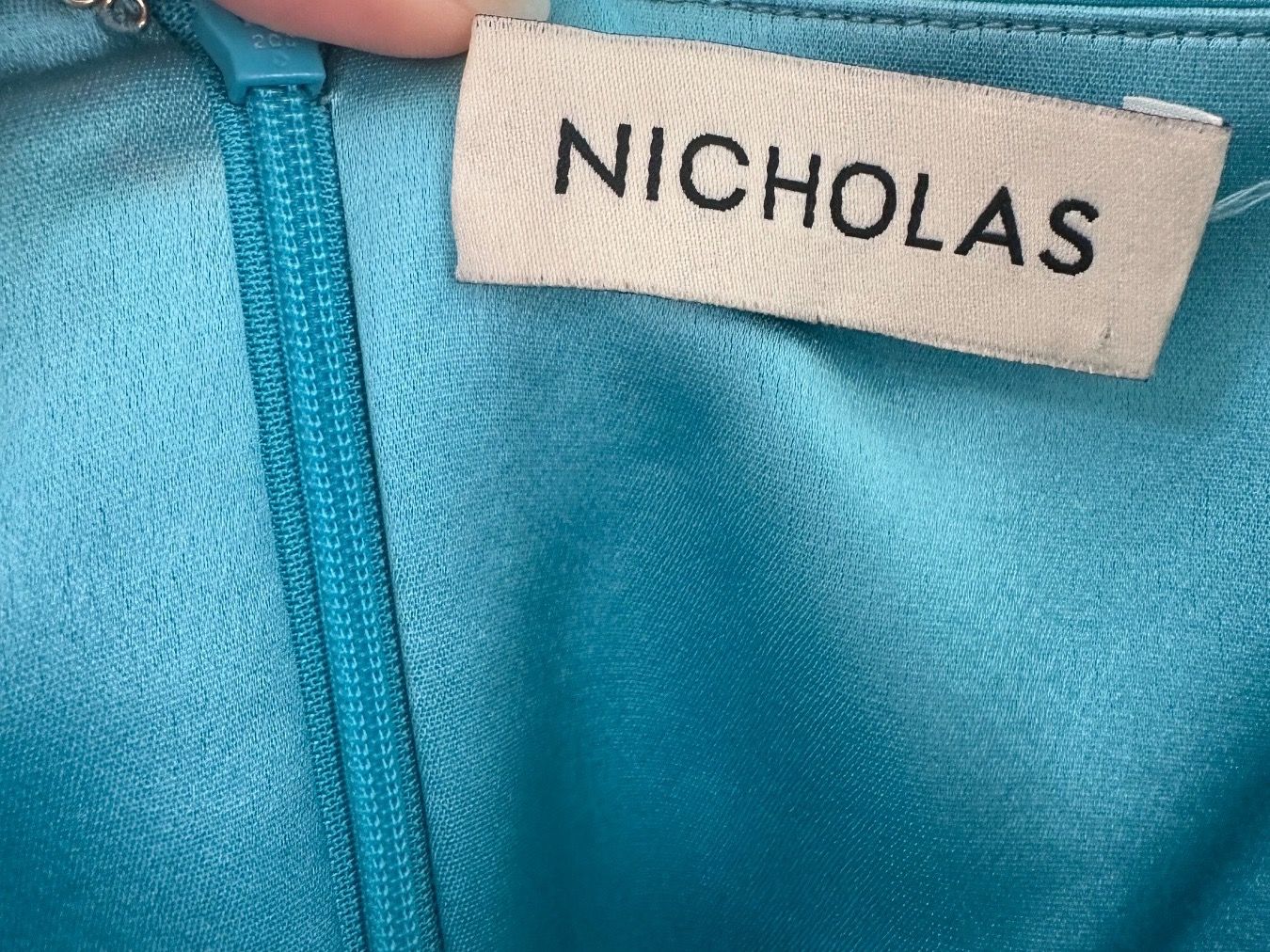Vestiti: Nicholas Satin Abendkleid – Nuovo (secondo la descrizione) da Uetikon am See venduto da sop_2ylg 4