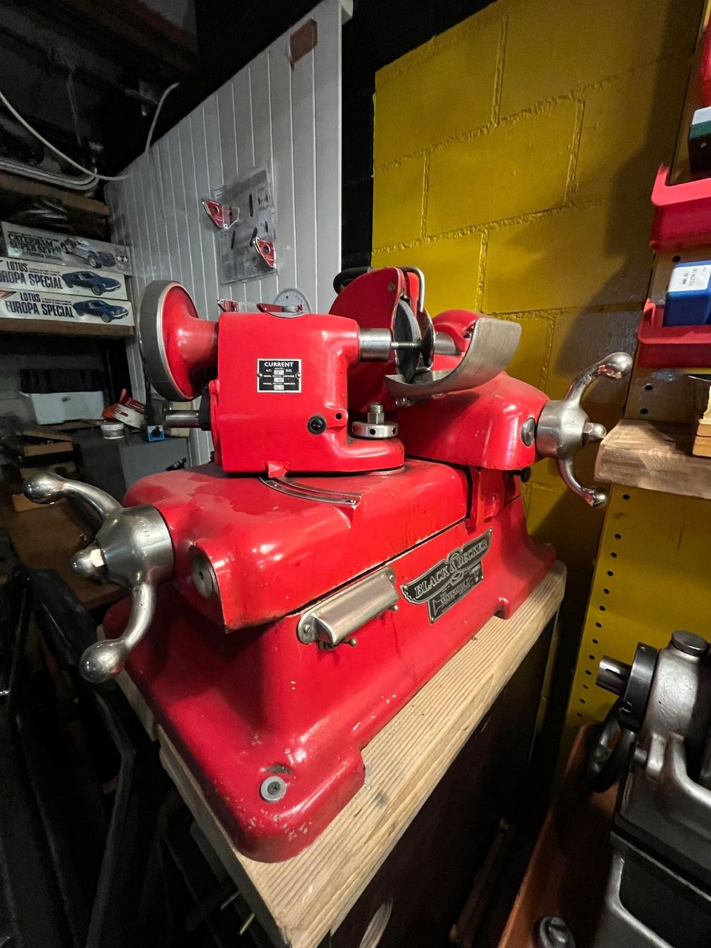 Smerigliatrici & Lucidatrici: Black&Decker Ventilschleifer "The Valvemaster" für Oldtimer – Usato da Luzern venduto da Donnerstag