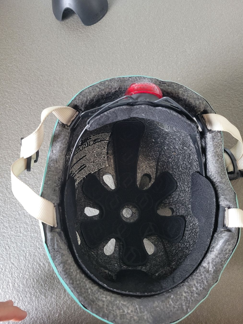 Caschi: Gebrauchter Helm für Kinder  – Usato da Buchs SG venduto da Eifi_1 3
