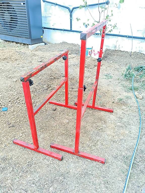 Tous les outils: 2 Arbeitsböcke höhenverstellbar – D'occasion à Liestal par daspi01 1