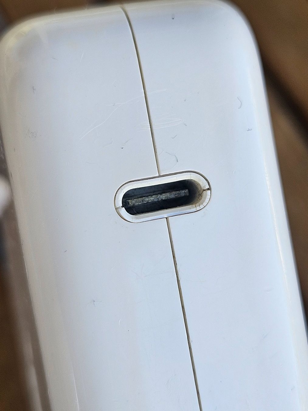 Apple Caricabatterie: 140W USB-C Ladegerät Power Adapter (vermutl. reparierbar) – Difettoso da Zürich venduto da RiggyBiggy 2
