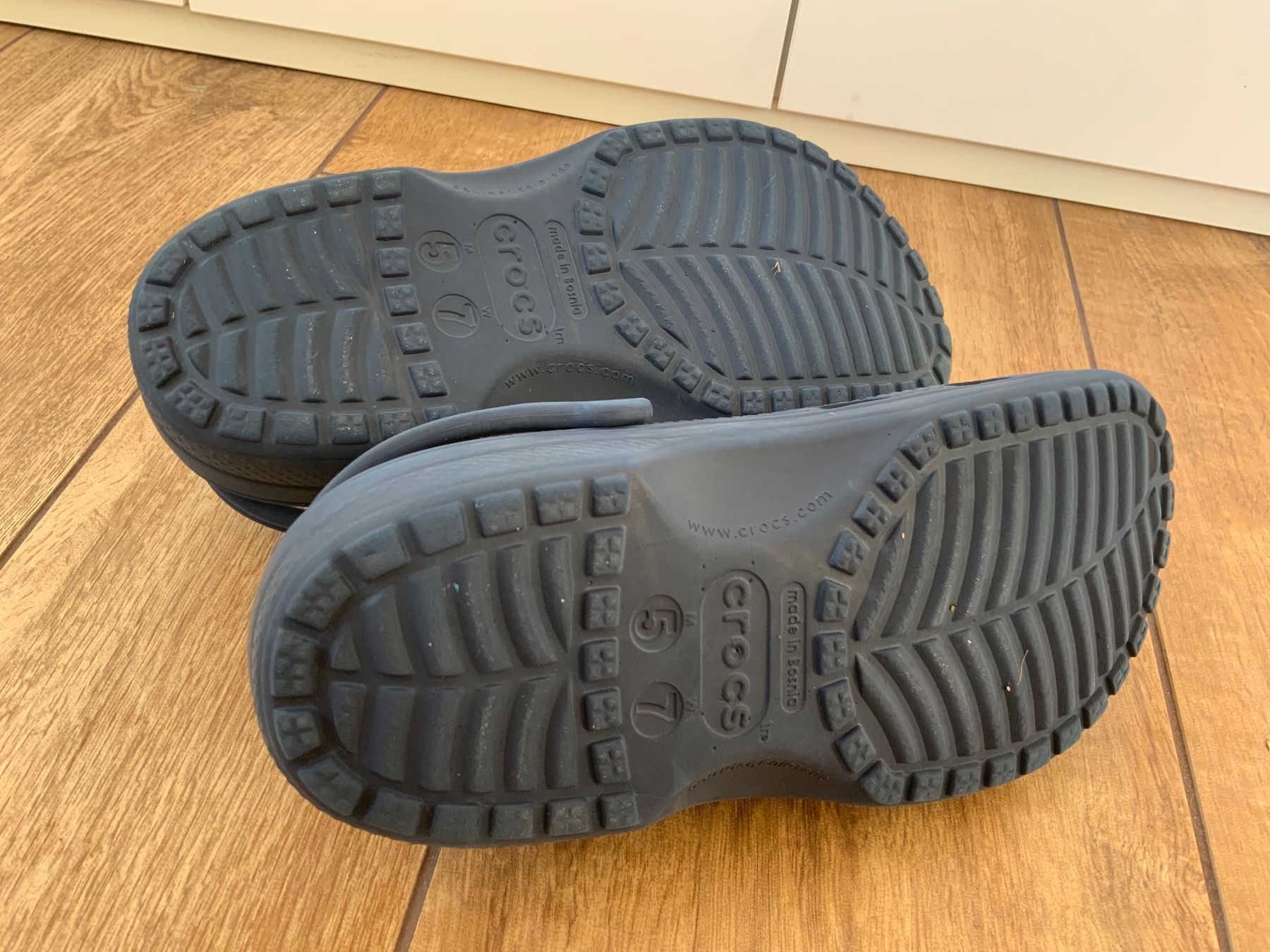 Crocs Chaussures hommes: Crocs Navyblau Grösse 37-38 – D'occasion à Bettingen par delphin246 4