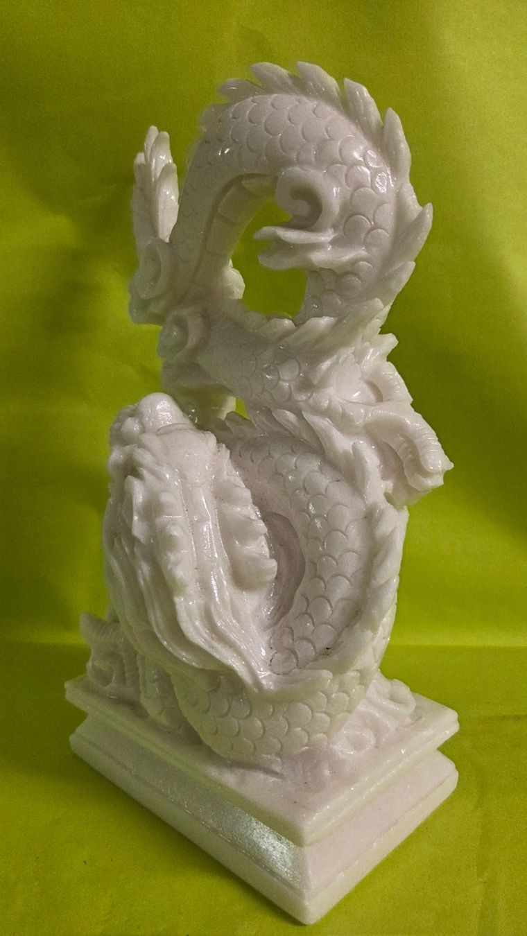 Sculptures & Statues: Drachen 30cm aus Marmor – Neuf (Voir description) à Roggliswil par Mabelco 1