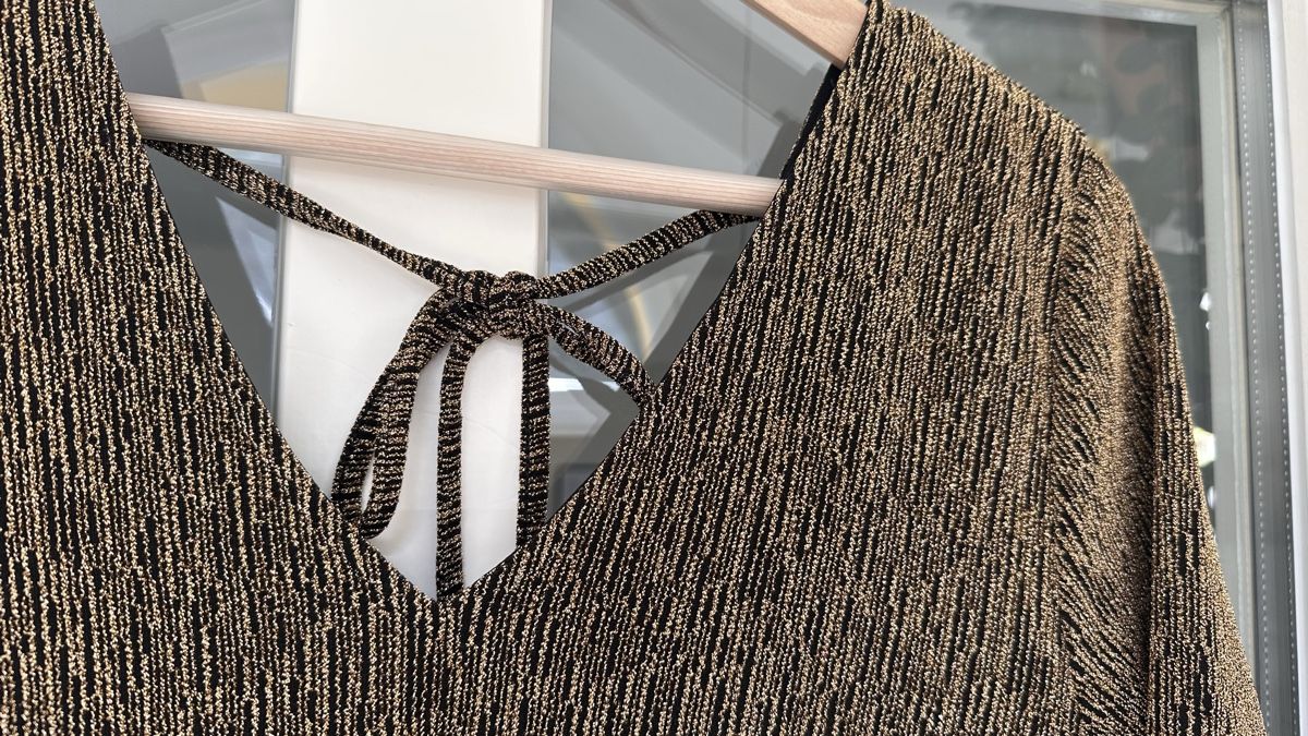 Vestiti: Kleid in Gold  – Nuovo (secondo la descrizione) da Ennetbaden venduto da Lisa81 1