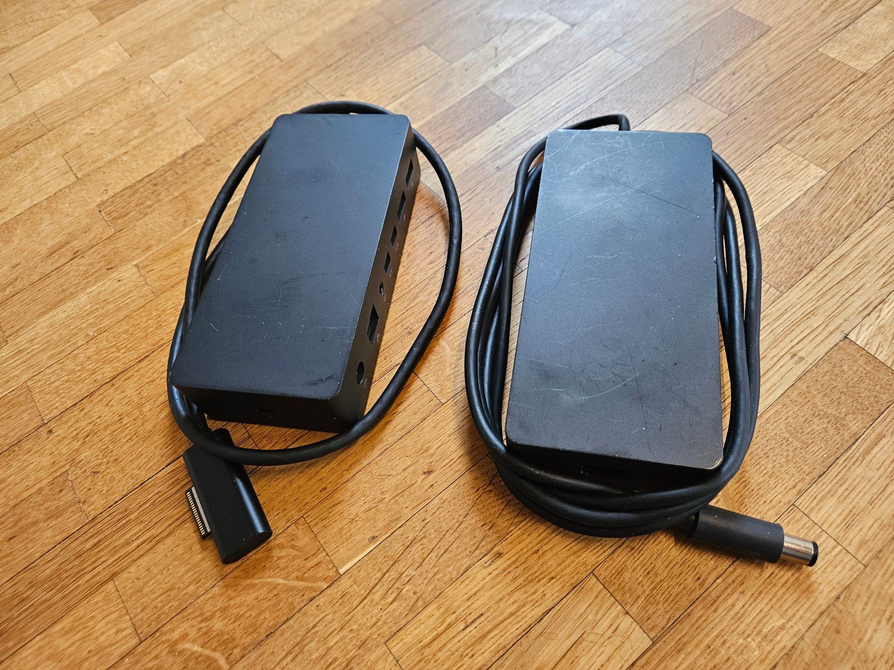 Microsoft Docking station: Microsoft Surface Docking Station 1 1661 – Usato da Oensingen venduto da CH-Techniker