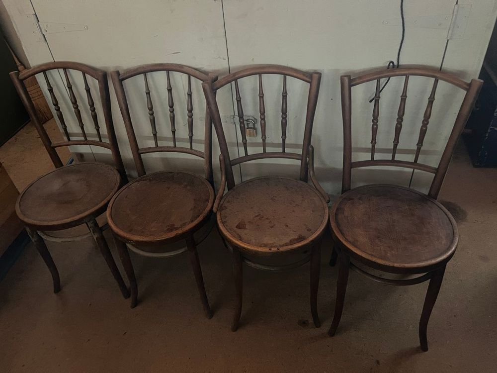 4 antike Stühle Wiener Cafestühle Kaufen auf Ricardo