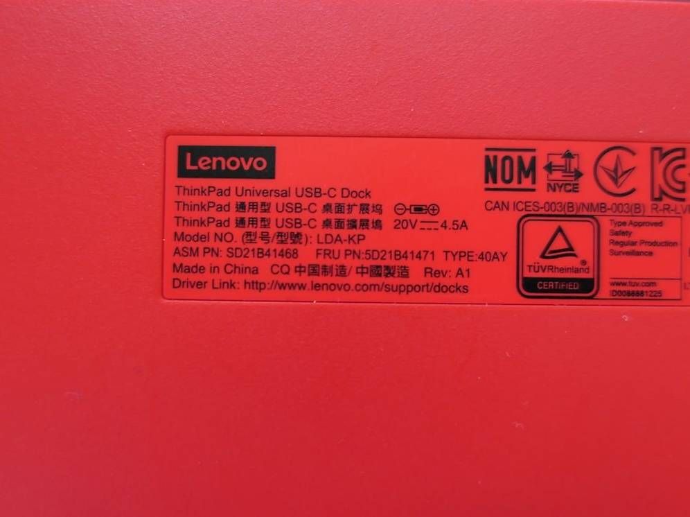 Lenovo Docking station: 3 Thinkpad Universal USB-C Docks: 40AY, 40B7, 40AS – Usato da Wetzikon ZH venduto da mst05 3