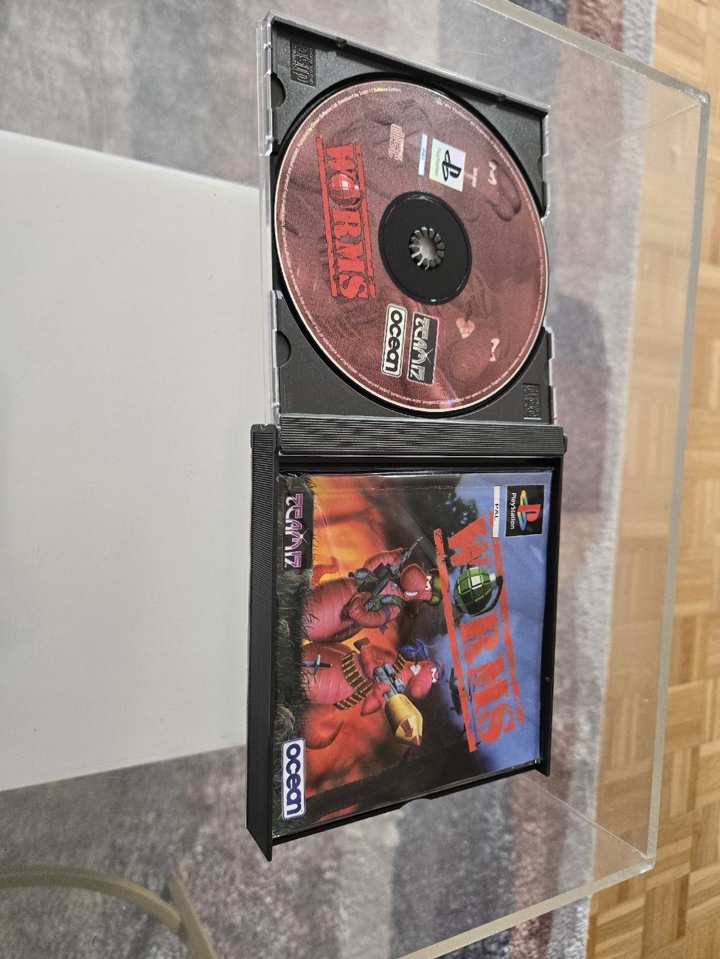 Jeux: Worms PS1 – D'occasion à Bussigny par Kfdlt 2
