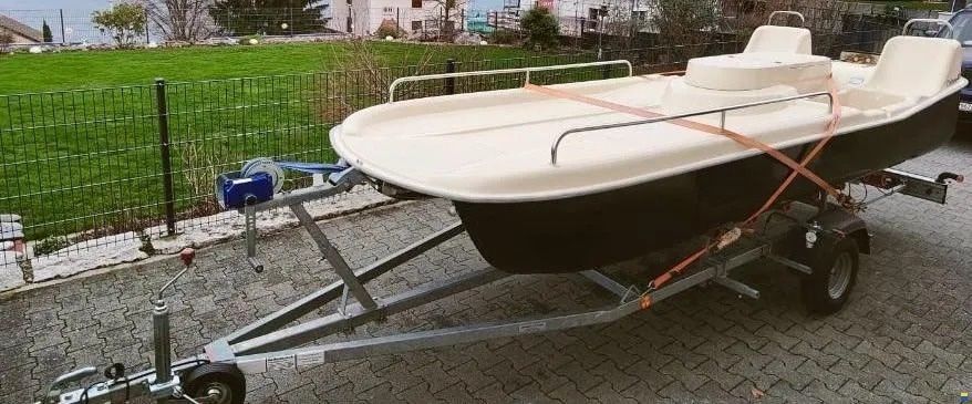 Barche: Bade- und Freizeitboot inkl. Motor, Trailer und Ausrüstung – Usato da Buttwil venduto da marsmen 4