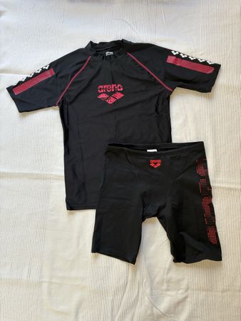 Arena swimming suit - S / EU34