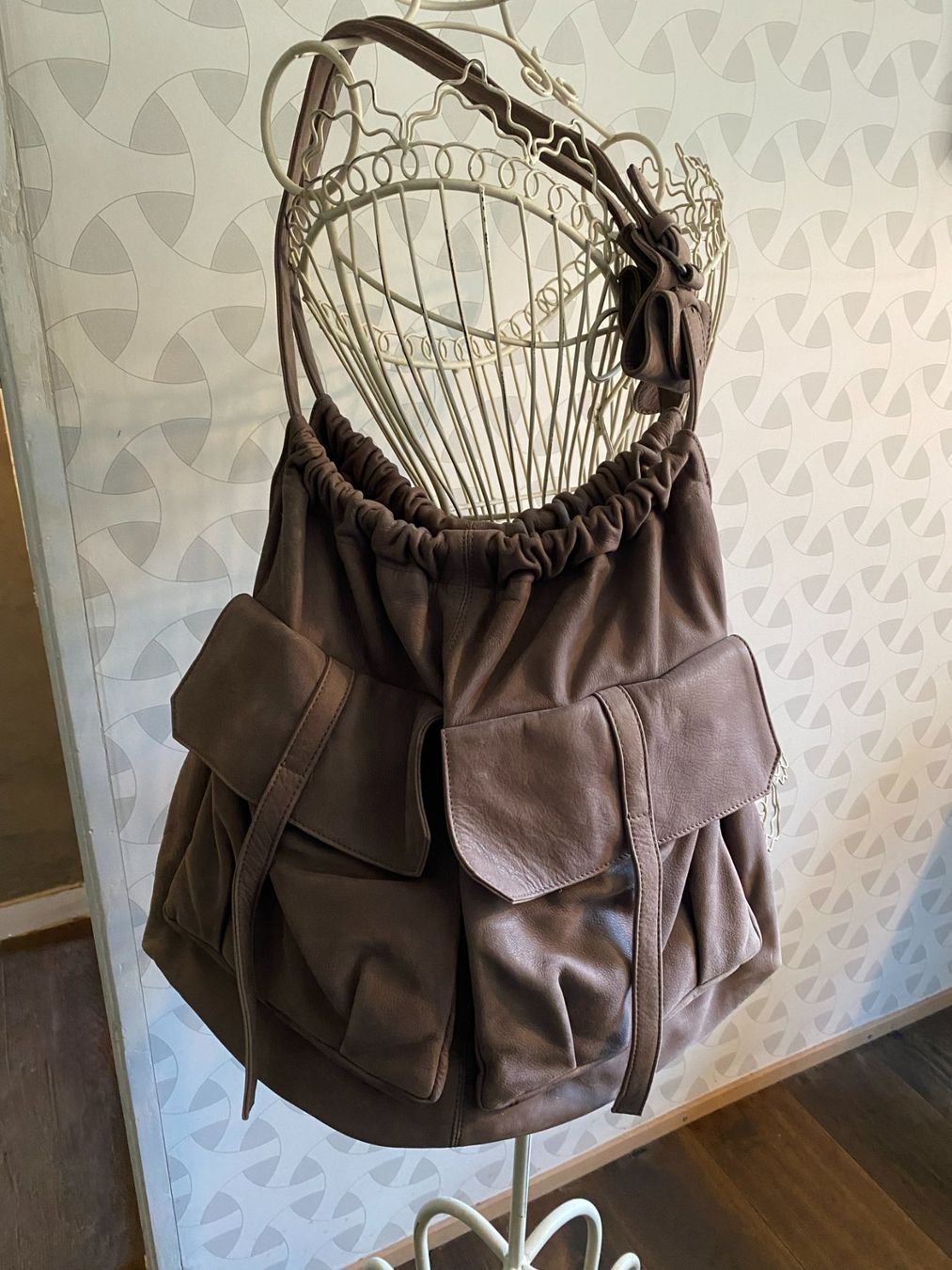 Kookai Borse da donna: Wildleder Tasche Marke Kookai – Usato da Erschwil venduto da r.kuery1
